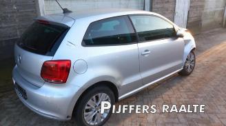 Coche siniestrado Volkswagen Polo Polo V (6R), Hatchback, 2009 / 2017 1.2 12V 2013/4