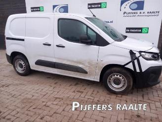 Coche siniestrado Peugeot Partner Partner (EA//EF/EN/EU), Van, 2018 1.5 BlueHDi 100 2024/10