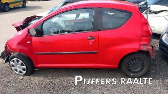  Peugeot 107 107, Hatchback, 2005 / 2014 1.0 12V 2011/7