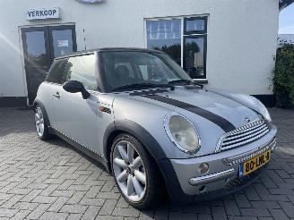 Schadeauto Mini Mini COOPER 1.6 Cooper 2003/6