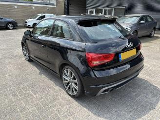 krockskadad bil auto Audi A1 1.2 TFSI Admired NAP 2013/4
