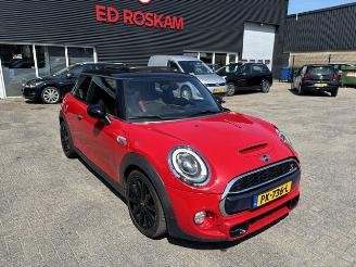 Vaurioauto  passenger cars Mini Cooper 2.0 SD JCW Chili Pano Automaat 170pk 2017/7