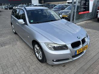 uszkodzony samochody osobowe BMW 3-serie 318i Business  Clima NAP 2009/9