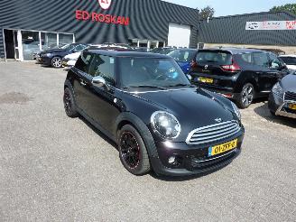 Damaged car Mini Cooper 1.6 COOPER CHILI LEER 2012/10