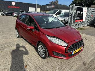 Coche accidentado Ford Fiesta 1.0 Style 5-drs airco NAP 2015/9