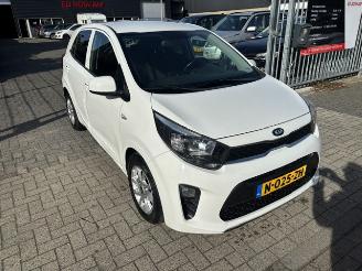 Unfallwagen Kia Picanto 1.0 5-drs ExecutiveLine 2017/1