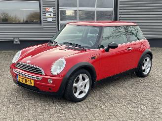 Schadeauto Mini Mini 1.6 ONE 2002/1