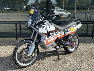 dañado motos KTM 950 Adventure  2004/3