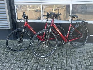 krockskadad bil fiets Trek  2x Verve 2 EQ Lowstep 2023/1