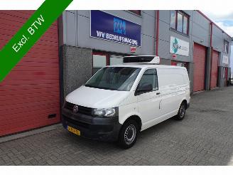 okazja samochody ciężarowe Volkswagen Transporter 2.0 TDI L1H1 T800 carrier gescheiden compartimenten 2014/1