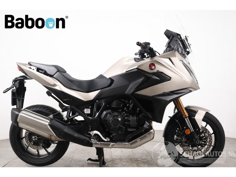 Honda  NT 1100 DCT