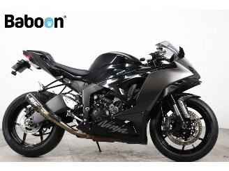 krockskadad bil motor Kawasaki  Ninja ZX-6R 2025/11