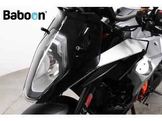 KTM  1290 Super Duke GT ABS picture 18