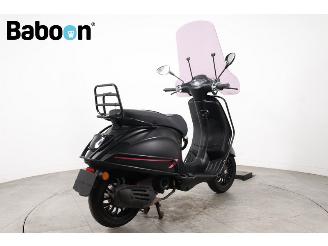Vespa  Sprint 25KM picture 2
