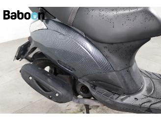 Piaggio  Zip 45KM picture 15