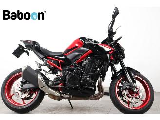 krockskadad bil motor Kawasaki Z 900  2024/6