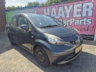 škoda osobní automobily Toyota Aygo 1.0 12v 2006/3