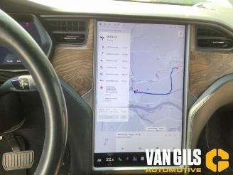 krockskadad bil auto Tesla Model X Model X, SUV, 2013 / 2026 EV AWD 2020/12