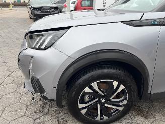 Peugeot e-2008 EV GT 50 kWh PANO. picture 8