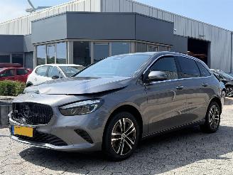 Vaurioauto  passenger cars Mercedes B-klasse 250 e Star Edition AMG Line Plus 2025/1