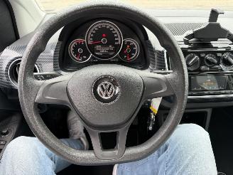 Volkswagen Up! 1.0 BMT move up! picture 16