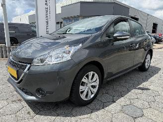skadebil auto Peugeot 208  2015/3