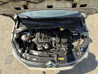 krockskadad bil auto Citroën C3 1.2 PureTech Feel 2021/10