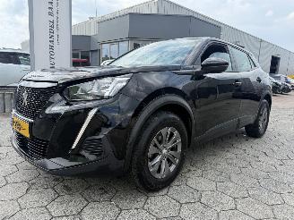 Voiture accidenté Peugeot 2008 1.2 PureTech Active Pack 2023/6