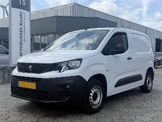 dañado vehículos comerciales Peugeot Partner 1.5 BlueHDi 100 S&S L1 2022/10