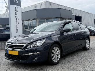 Voiture accidenté Peugeot 308 SW 1.2 PureTech Style 2016/3