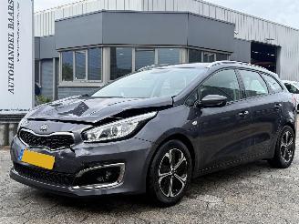 skadebil auto Kia Cee d Sportswagon 1.0 T-GDi First Edition 2015/11