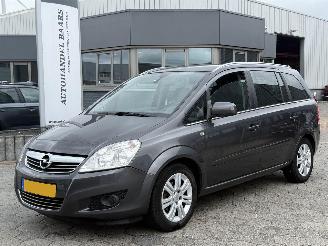 Schadeauto Opel Zafira 1.8 Cosmo 7persoons 2011/6