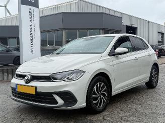 Schadeauto Volkswagen Polo 1.0 TSI Life AUTOMAAT 2024/3