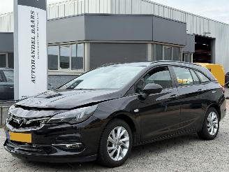 uszkodzony samochody osobowe Opel Astra 1.2 Edition 2020/5