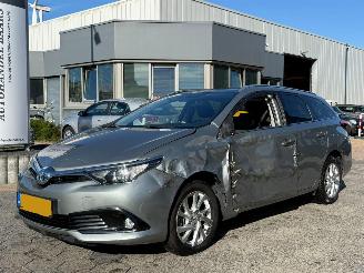 Auto incidentate Toyota Auris Touring Sports 1.8 Hybrid Lease 2015/10