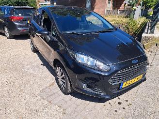 skadebil auto Ford Fiesta 1.0i champion 2013/3