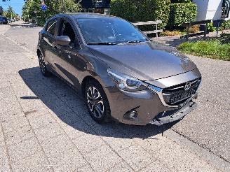 skadebil auto Mazda 2 1.5 sky active-G GT-M automaat 2016/10