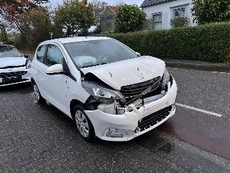 Sloopauto Peugeot 108 1.0-12V 2016/4