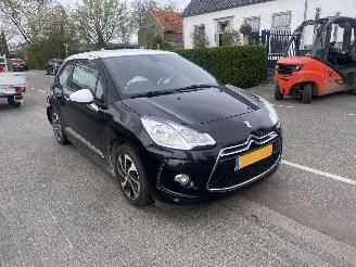 skadebil auto Citroën DS3 1.2 VTi Chic 2012/12
