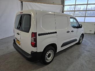 Opel Combo 1.2 PT 110 SenS L1 picture 7