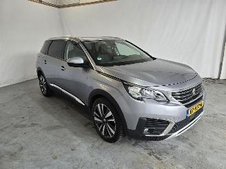 Schadeauto Peugeot 5008 1.2 PureTech Allure 2018/2