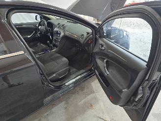 Ford Mondeo Wagon 2.0-16V Limited picture 12