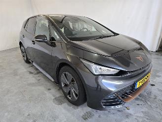 skadebil auto Cupra Born Essential 62 kWh 2023/8