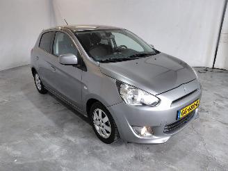 Voiture accidenté Mitsubishi Space-star 1.0 Bright 2015/5