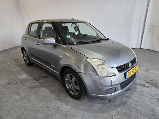 krockskadad bil auto Suzuki Swift 1.3 GLS 2005/11
