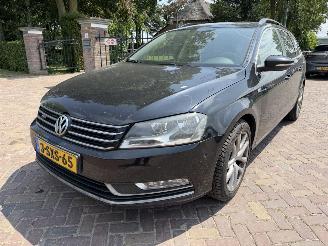 Damaged car Volkswagen Passat 1.6 TDI Comfortline Executive Edition BlueMotion 2014/1