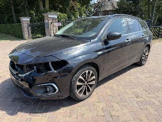 krockskadad bil auto Fiat Tipo 1.4 T-Jet 16v Business Lusso 2018/3