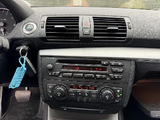 BMW 1-serie 120i High Executive picture 19