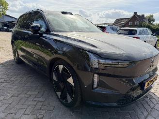  Volvo EX90 Twin Motor Performance Ultra 7P 111 Kwh 2025/11