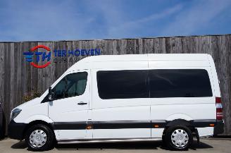 Vaurioauto  passenger cars Mercedes Sprinter 313 CDi L2H2 Rolstoellift Triflex Air bodem Airco 95KW Euro 6 2014/6